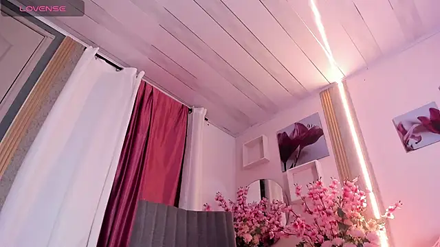 Jenie fire  online show from 10-06-25, 07:55