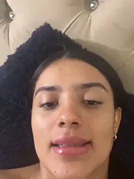 Snapshot of AnaaFaith_ chatting on 09-21-25, 04:52 AnaaFaith online show from 09-21-25, 04:52