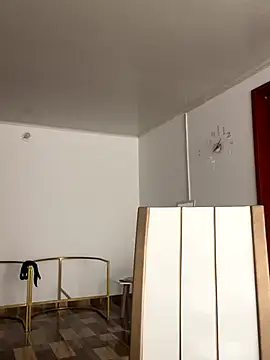 Snapshot of AnaaFaith_ chatting on 10-21-25, 07:36 AnaaFaith online show from 10-21-25, 07:36