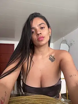 Snapshot of AnaaFaith_ chatting on 11-18-25, 08:24 AnaaFaith online show from 11-18-25, 08:24