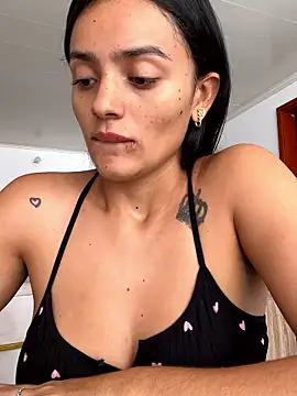 Snapshot of AnaaFaith_ chatting on 11-22-25, 02:38 AnaaFaith online show from 11-22-25, 02:38