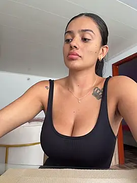 Snapshot of AnaaFaith_ chatting on 02-17-26, 08:04 AnaaFaith online show from 02-17-26, 08:04