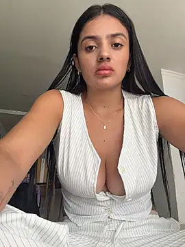 Snapshot of AnaaFaith_ chatting on 03-03-26, 07:31 AnaaFaith online show from 03-03-26, 07:31