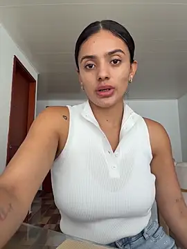 Snapshot of AnaaFaith_ chatting on 04-02-26, 05:43 AnaaFaith online show from 04-02-26, 05:43