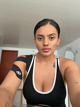 Snapshot of AnaaFaith_ chatting on 04-08-26, 07:03 AnaaFaith online show from 04-08-26, 07:03