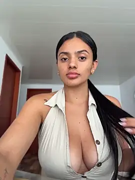 Snapshot of AnaaFaith_ chatting on 04-10-26, 06:45 AnaaFaith online show from 04-10-26, 06:45