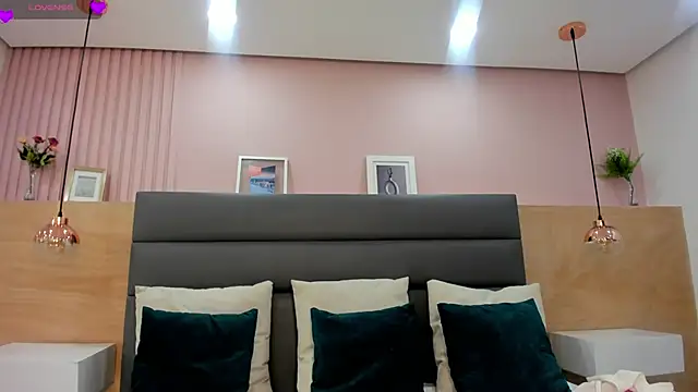  emma willliams  online show from 10-02-25, 01:40