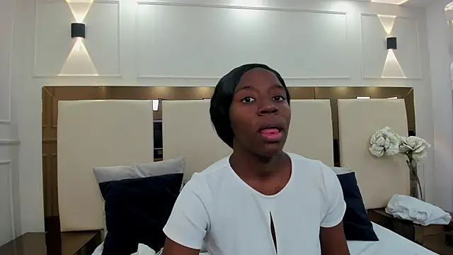  emma willliams  online show from 11-22-25, 09:25