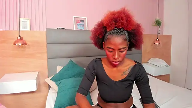  emma willliams  online show from 12-22-25, 04:31