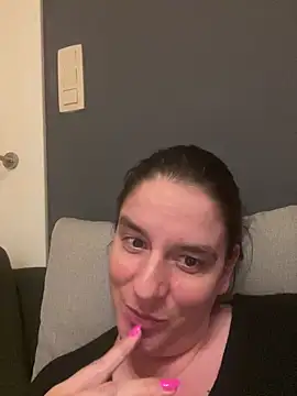 hottyFcup online show from 03-18-26, 08:34