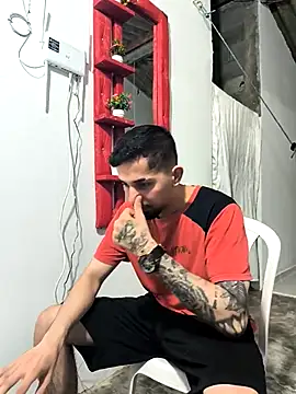 giannis090 online show from 10-08-25, 08:39