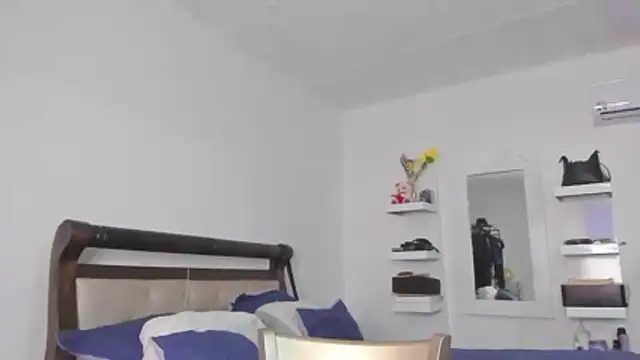 Snapshot of Jump_rabbit chatting on 12-19-25, 06:53 Jump rabbit online show from 12-19-25, 06:53