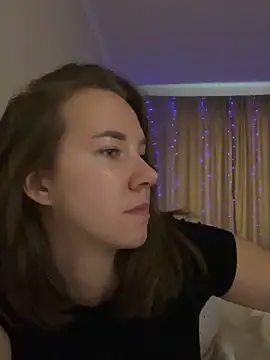 Candy Foxxxy  online show from 10-28-25, 10:52