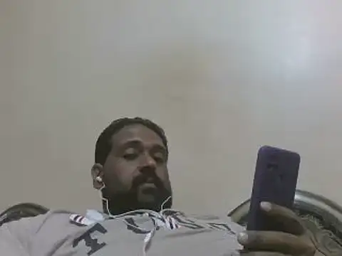 elpoop7305 online show from 11-09-25, 10:57