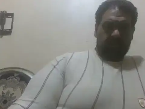 elpoop7305 online show from 05-11-26, 03:56