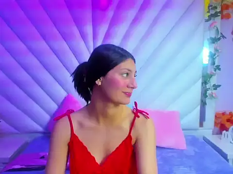  Luna Bennett online show from 11-14-25, 11:53