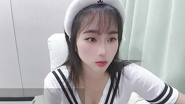 Honeysexy-1 online show from 10-26-25, 01:17