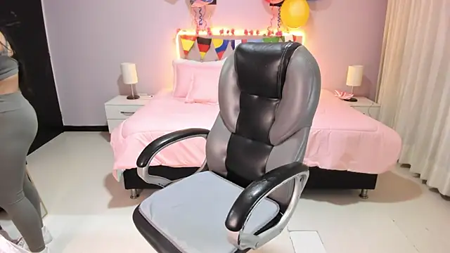 Miss Cataleya   online show from 06-19-26, 11:58