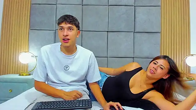 ChanellandMax online show from 11-12-25, 02:39