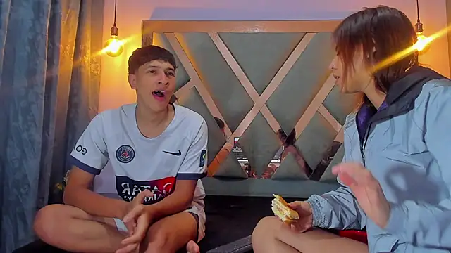 ChanellandMax online show from 02-07-26, 01:37