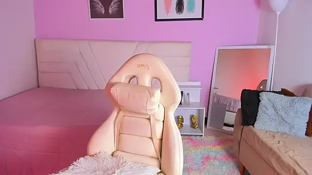 fressittalove01 online show from 09-23-25, 02:09