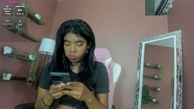 KendraChavez  online show from 10-19-25, 09:04