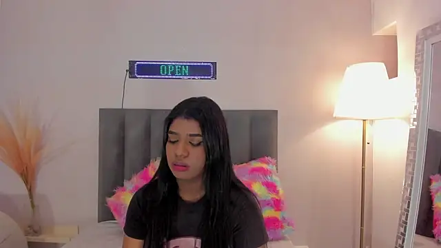 KendraChavez  online show from 02-02-26, 09:02