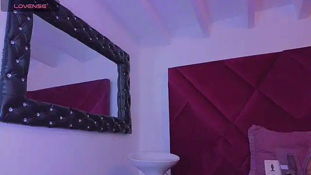 Snapshot of Kayalstone_12 chatting on 11-09-25, 05:06 Kayalstone 12 online show from 11-09-25, 05:06