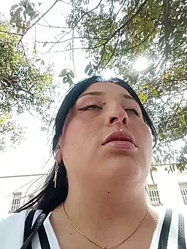 Snapshot of megan_fox5 chatting on 10-23-25, 07:01 megan fox5 online show from 10-23-25, 07:01