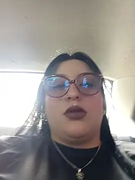 Snapshot of megan_fox5 chatting on 02-06-26, 05:27 megan fox5 online show from 02-06-26, 05:27