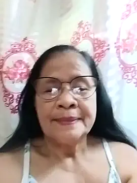 Snapshot of Sweet-Lita50 chatting on 02-18-26, 07:04 Sweet-Lita50 online show from 02-18-26, 07:04