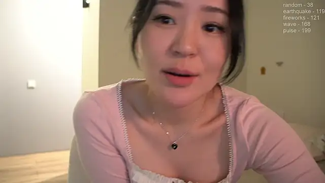  JiKey  online show from 12-25-24, 01:41