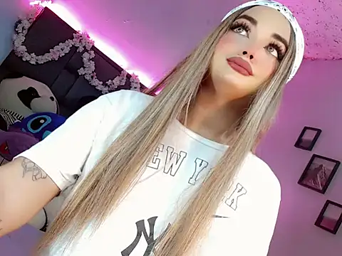 kattie Sweet  online show from 10-26-25, 12:49