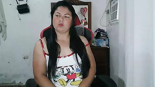 Snapshot of anapaulaa chatting on 09-10-25, 09:37 anapaulaa online show from 09-10-25, 09:37