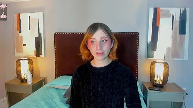 Snapshot of seraphine_star chatting on 02-21-26, 01:06 seraphine star online show from 02-21-26, 01:06