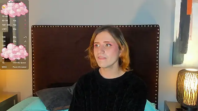 Snapshot of seraphine_star chatting on 02-22-26, 12:58 seraphine star online show from 02-22-26, 12:58