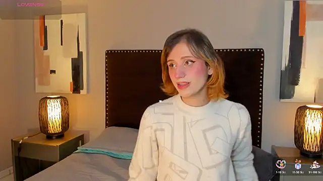 Snapshot of seraphine_star chatting on 03-14-26, 11:21 seraphine star online show from 03-14-26, 11:21