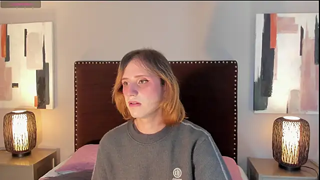 Snapshot of seraphine_star chatting on 03-19-26, 03:10 seraphine star online show from 03-19-26, 03:10