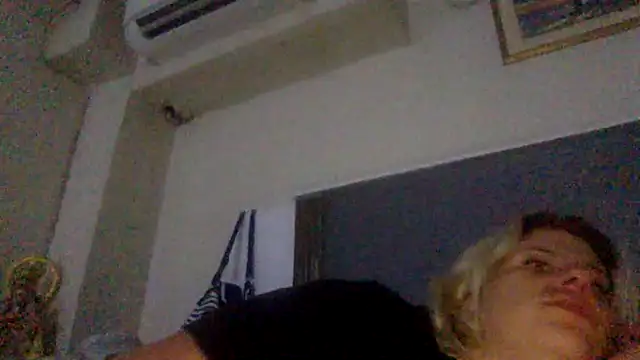 Snapshot of toomuchofafreak chatting on 03-18-26, 12:19 toomuchofafreak online show from 03-18-26, 12:19