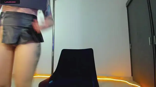 auraeroticaxxx online show from 05-13-26, 02:42