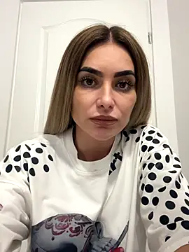 Snapshot of KaseyQuinn_ chatting on 09-08-25, 07:35 KaseyQuinn online show from 09-08-25, 07:35