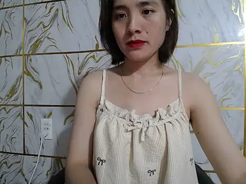 Snapshot of Lyzizi_lovely09 chatting on 10-31-25, 01:23 Lyzizi lovely09 online show from 10-31-25, 01:23