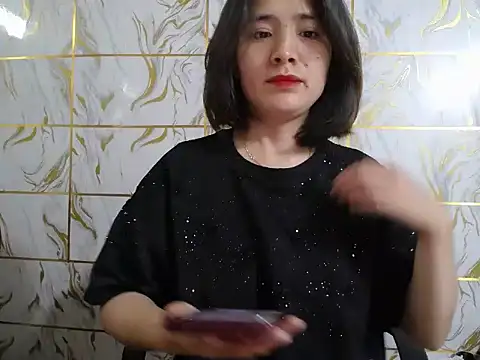 Snapshot of Lyzizi_lovely09 chatting on 05-27-26, 01:57 Lyzizi lovely09 online show from 05-27-26, 01:57