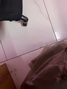 SexyImran online show from 10-28-25, 06:28