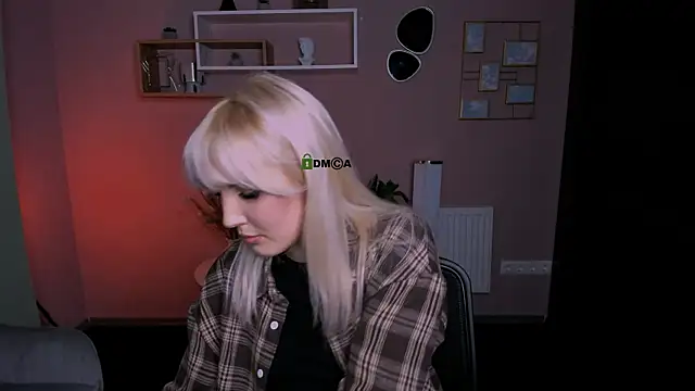 Snapshot of marta_smith chatting on 10-23-25, 07:34 marta smith online show from 10-23-25, 07:34