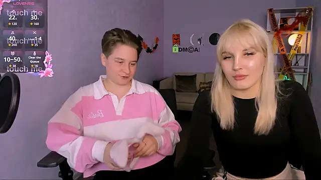 Snapshot of marta_smith chatting on 10-29-25, 12:57 marta smith online show from 10-29-25, 12:57