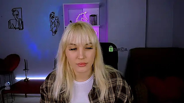 Snapshot of marta_smith chatting on 12-01-25, 08:03 marta smith online show from 12-01-25, 08:03