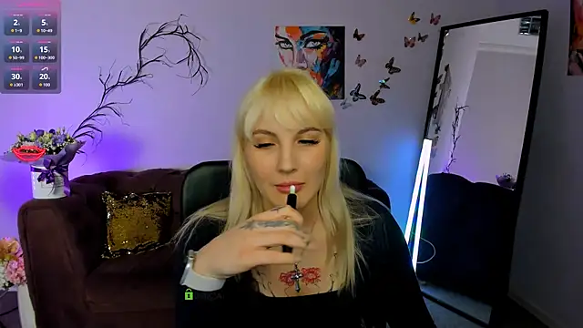 Snapshot of marta_smith chatting on 01-12-26, 10:53 marta smith online show from 01-12-26, 10:53