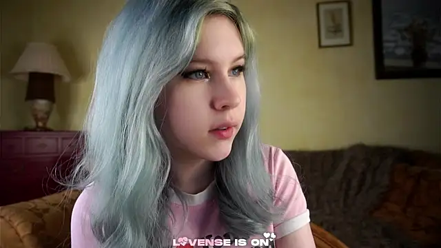 ElizSpieth online show from 06-17-26, 02:36