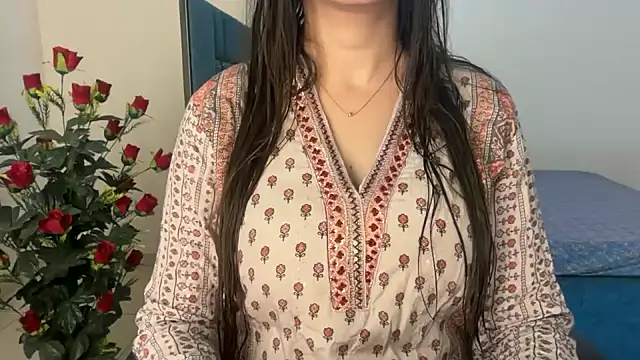 Snapshot of Rumi_cute chatting on 08-05-26, 05:38 Rumi cute online show from 08-05-26, 05:38